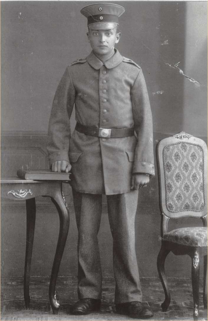 Mann in Uniform
